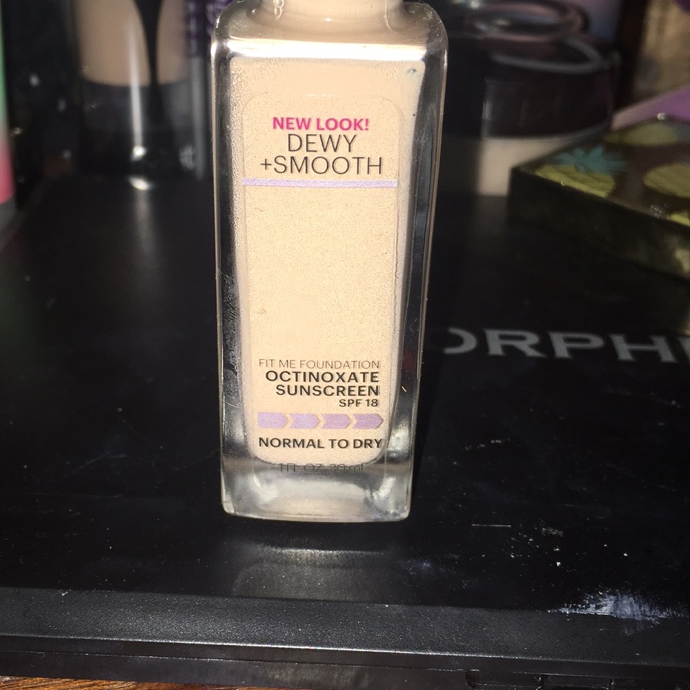 Maybelline New York Fit me! foundation dewy&smooth